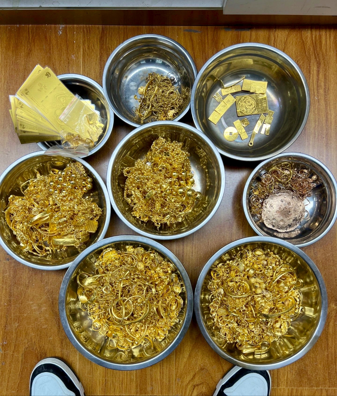 贵金属递延手续费(贵金属递延费收取方向) 贵金属递延手续费(贵金属递延费收取方向)