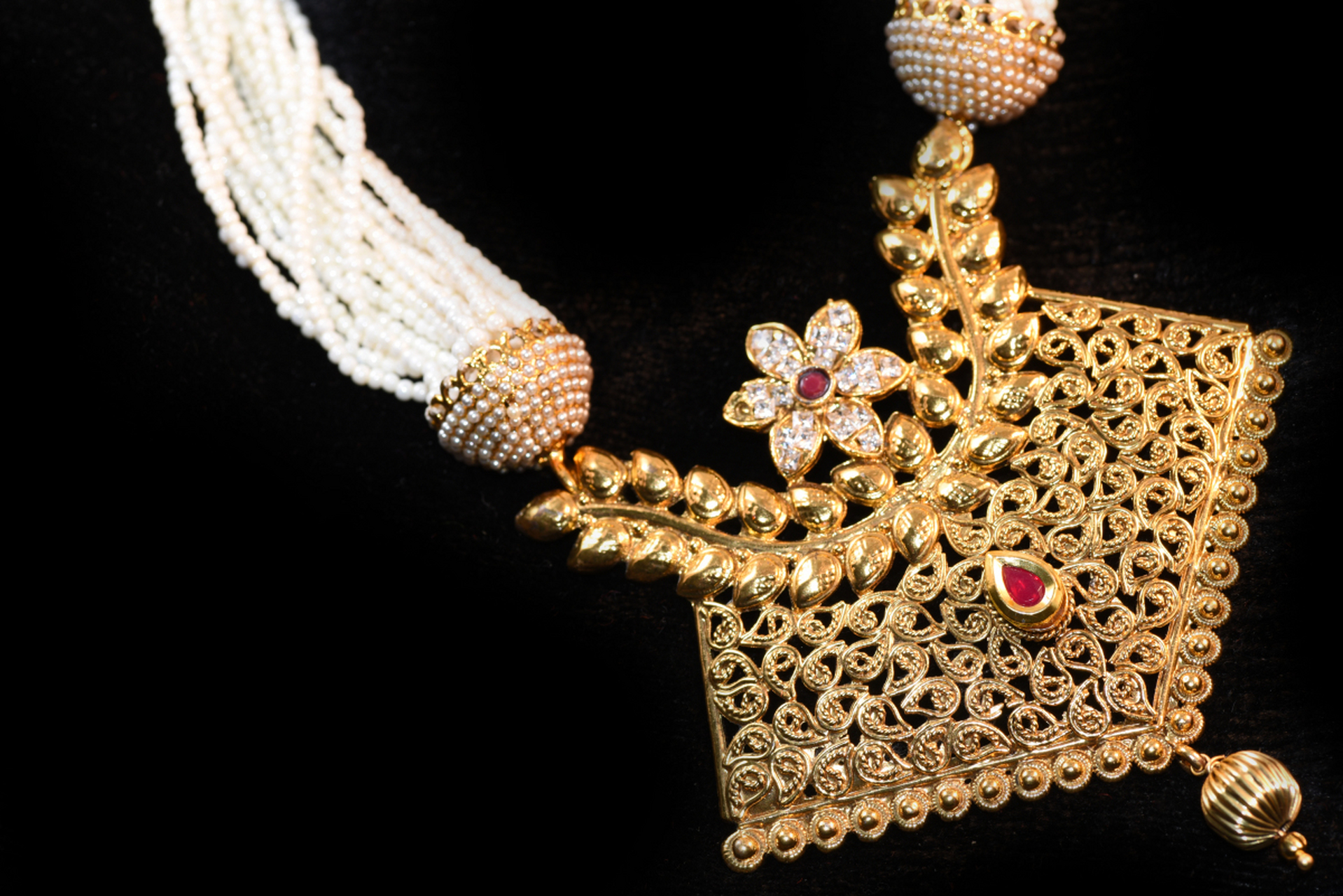 贵金属首饰(贵金属首饰制作工证书怎么考) 贵金属首饰(贵金属首饰制作工证书怎么考)