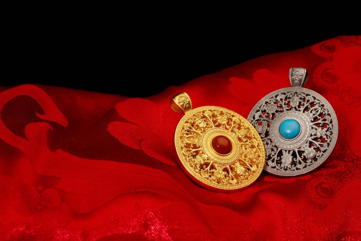 贵金属产品(贵金属产品的提货模式包括)